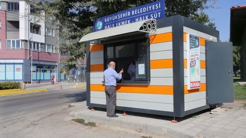 Halk Ekmek raflarına yeni ekmek geldi: 200 gramı 15 TL